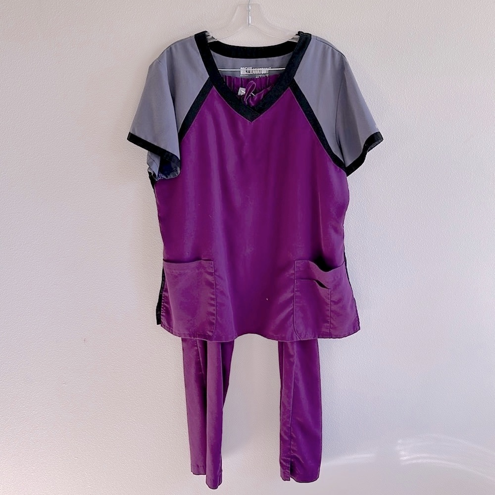 COPY - Grey’s Anatomy scrub set by Barco, size XL./L.